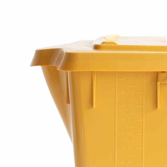 Square beige bucket + watertight lid